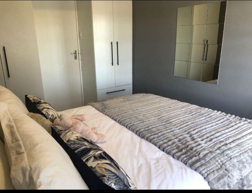 To Let 3 Bedroom Property for Rent in Zonnebloem Western Cape